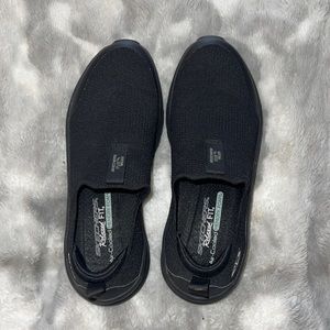 Nwot Skechers sneakers!